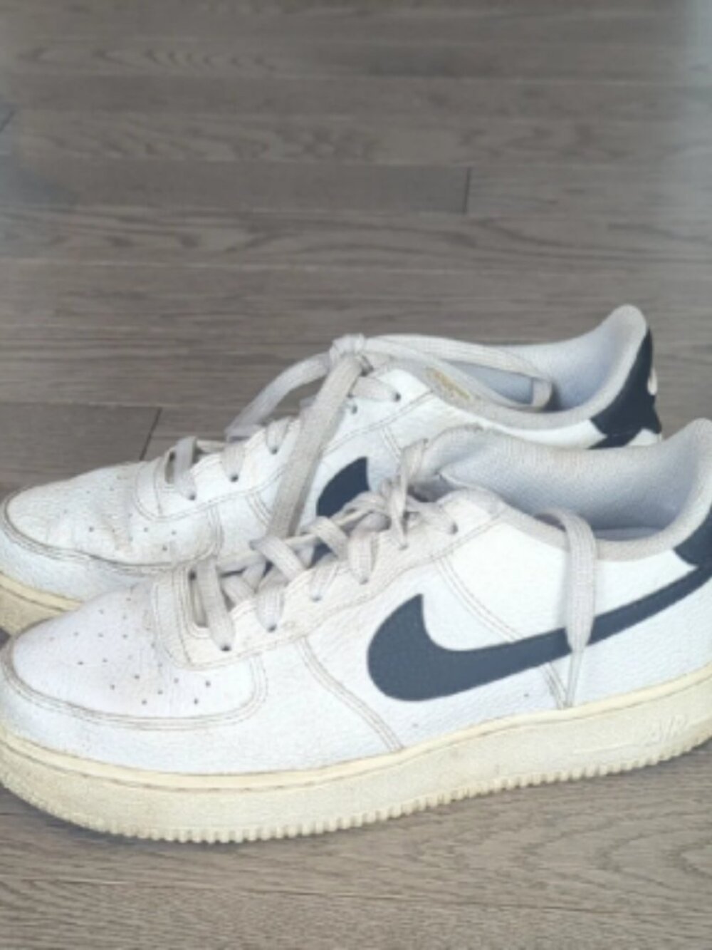 Nike Mens Air Force 1 Low Top Sneakers - Size 7 Good Condition
